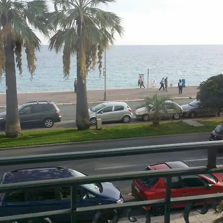 Отель Flots D'azur Promenade Des 3*