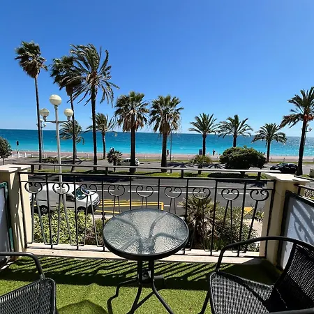 Flots D'azur Promenade Des Otel 3*